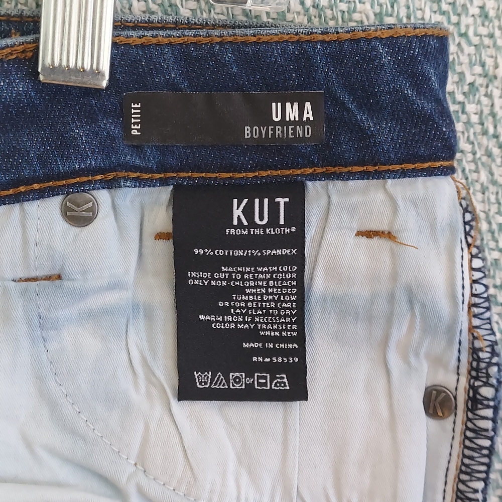 Kut from the Kloth Uma Boyfriend Jeans, Sz 4P, Cropped Cuffs - Picture 8 of 10